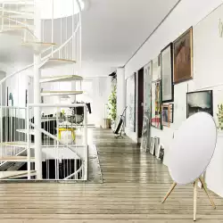 Beoplay A9 4th Gen White/Oak