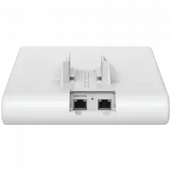 Ubiquiti U6-Mesh-Pro-EU Indoor/outdoor WiFi 6 AP with 4 spatial streams, an integrated super antenna, and a gigabit passthrough port