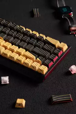 Madlions професионална геймърска механична клавиатура Professional Gaming Mechanical Keyboard MAD 60 HE Contour Flagship - 8K, Magnetic Amber Pro [Linear]