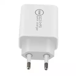 Makki бързо зарядно Fast Charger Wall - QC3.0 + Power Distribution Type-C 18W White - MAKKI-PQ18W-WH