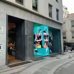 LED кабинет AVALED TN-PRO-OF-5-F P5 - 960 x 960 Outdoor LED Panel - Aluminum / Steel Cabinet - Fix Installation - >3840Hz - >6300 Nits - 14-16 Bit - SMD 1921 Cooper Black Shell - Front Service - 192px x 192px - IP67 Front / IP 54 Back - 25kg - 750W/m2 - - 45 degree cabinet option - OUTDOOR