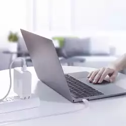 Кабел Ugreen US300 60552, USB-C/USB-C 5А,DATA, 2м - бял