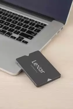Твърд диск LEXAR NS100 512GB SSD, 2.5”, SATA (6Gb/s), до 550MB/s скорост на четене и 450 MB/s писане