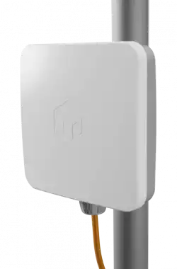Външен LTE рутер с вградена насочена антена MikroTik SXTsq Embedded LTE4 EC25-EU&SXTsq
