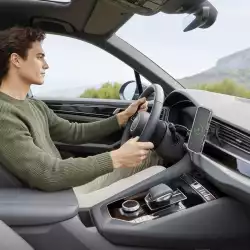 HAMA Безжично зарядно устройство Qi2, 15W, за кола, черно