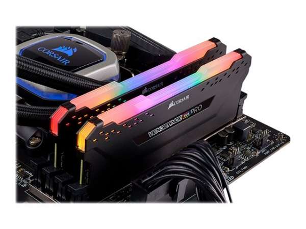 CORSAIR Vengeance RGB PRO DDR4 128GB 4x32GB 3600MHz DIMM CL18 1.35V XMP 2.0 for AMD