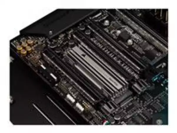 CORSAIR MP600 CORE 4TB SSD, M.2 NVMe PCle Gen4 x4, Read/Write: 4950 / 3950 MB/s, Read/Write IOPS: 630K/580K