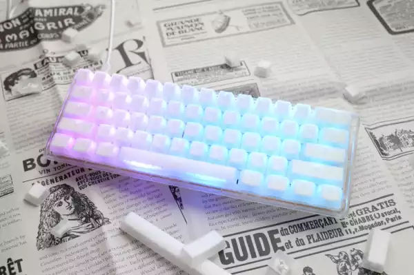 Ducky професионална геймърска механична клавиатура Professional Gaming Mechanical Keyboard One 3 Mini Aura White -  Cherry MX RGB Brown [Tactile]