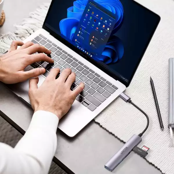 Unitek хъб USB3.0/2.0 HUB 4 port - USB-C input - H1208B