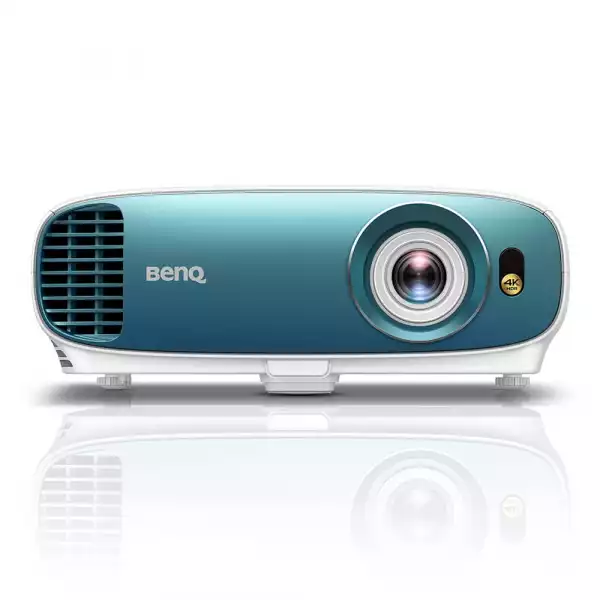 BenQ TK800M, Projector for Sports Fans, 4K HDR, DLP, 4K UHD (3840x2160), 10 000:1, 3000 ANSI Lumens, Zoom 1.1x, 96% Rec.709 Coverage, VGA, HDMI x2, USB Type A (1.5A), Audio In/Out, HDR10, Football & Sport Modes, Auto Keystone, 4.2kg, White