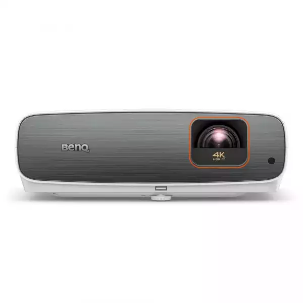 BenQ TK860, 4K UHD (3840x2160), HDR10+/HLG, DLP, 50 000:1, 3300 ANSI Lumens, Zoom 1.3x, 98% Rec.709, DC12V trigger, Sp.5W x2, VGA, HDMI x2, USB Type A (1.5A), Audio In/Out, Football & Sport Modes, Auto Keystone, Light Source Life SmartEco 15000h