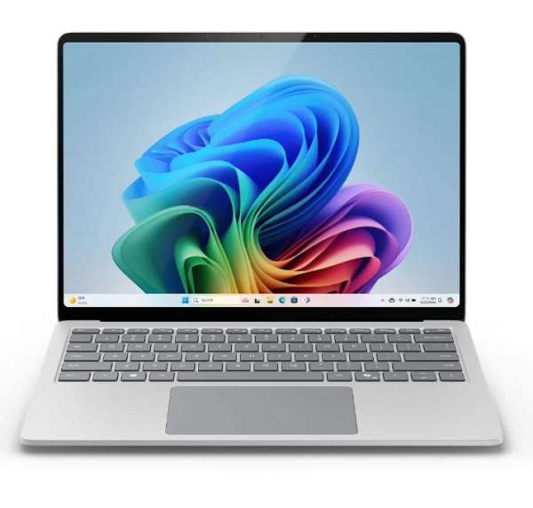 Лаптоп Microsoft Surface Laptop 7 13,8" C12/16/512 Con 13,8", 2304 x 1536, Windows 11 Home, ENG/INT, EMEA, COPILOT+ PC, Snapdragon X Elite, Platinum Лаптоп Microsoft Surface Laptop 7 13,8" C12/16/512 Con 13,8", 2304 x 1536, Windows 11 Home, ENG/INT, EMEA, COPILOT+ PC, Snapdragon X Elite, Platinum
