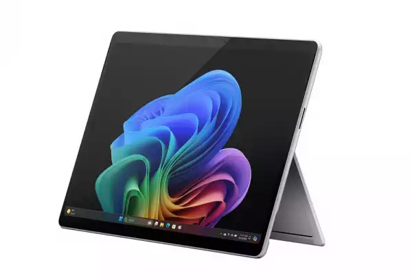 Microsoft Surface Pro 11 C10/16/256/LCD Con 13", 2880 x 1920, Windows 11 Home, EMEA, COPILOT+ PC, Snapdragon X Plus, Platinum