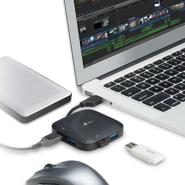 Хъб TP-Link UH400 USB 3.0 с 4 порта Хъб TP-Link UH400 USB 3.0 с 4 порта