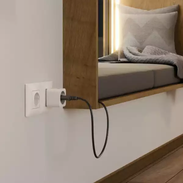 HAMA Смарт мини  WiFi контакт 3680W, 16A с прил. за измерване на ен.консумация