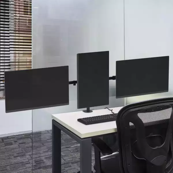 Стойка за 3 мониторa ACT AC8303, За бюро, Регулируема, 27", 21 кг, Черна
