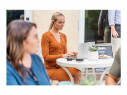 HP Poly Voyager Free 60 UC Carbon Black Earbuds +BT700 USB-C Adapter +Basic Charge Case                          