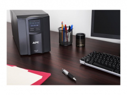 APC Smart-UPS 1000VA LCD 230V with SmartConnect