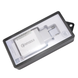 Makki бързо зарядно Fast Charger - QC3.0+2xUSB 30W White - MAKKI-QC30W3                          