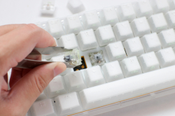 Ducky професионална геймърска механична клавиатура Professional Gaming Mechanical Keyboard One 3 Mini Aura White -  Cherry MX RGB Brown [Tactile]