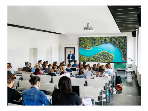 VIEWSONIC LS740HD 1080p 1920x1080 5000AL 3.000.000:1 contrast SuperColor technology Laser Phosphor system 3D compatible